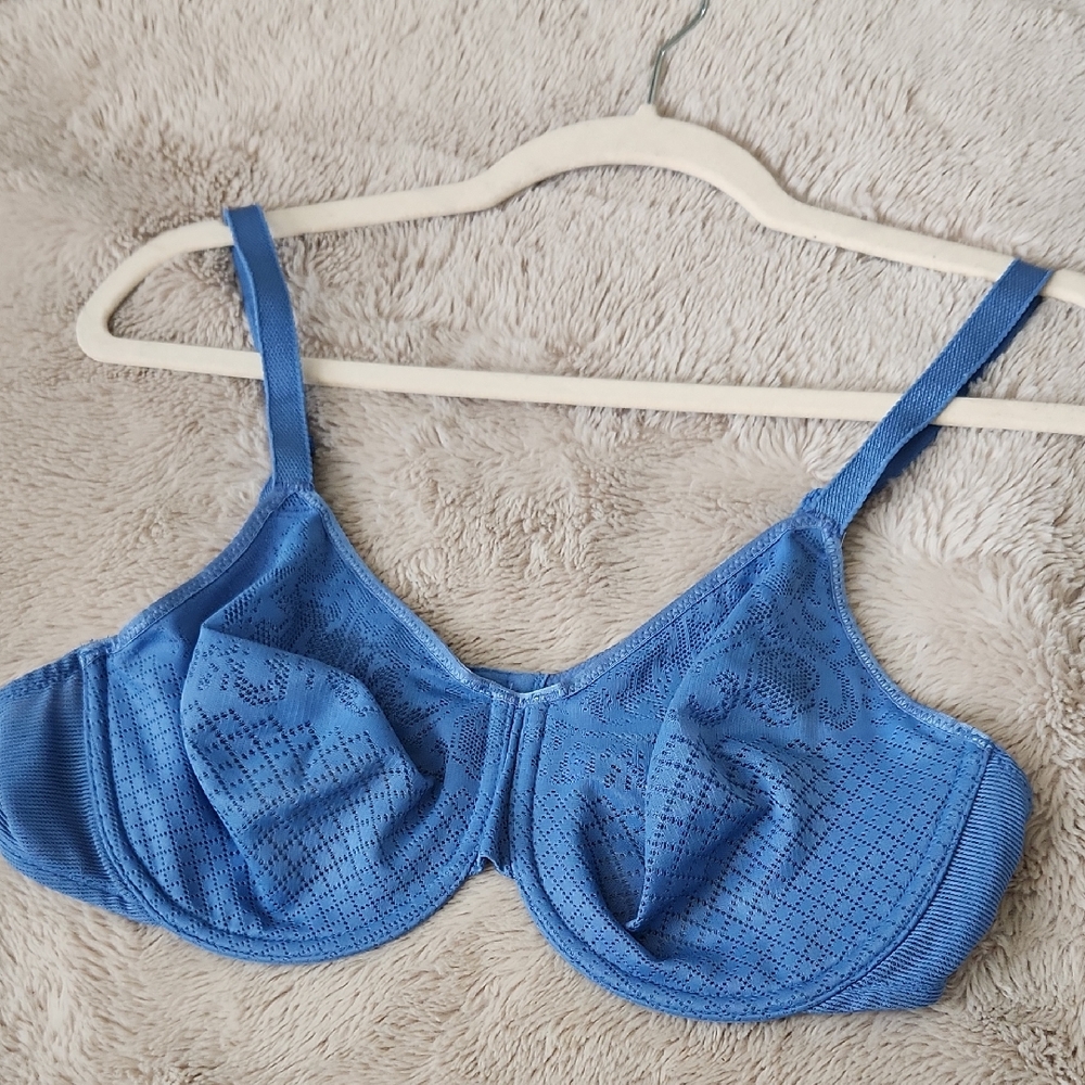Wacoal Bra Visual Effects Minimizer Bra Underwire Periwinkle Blue 38C